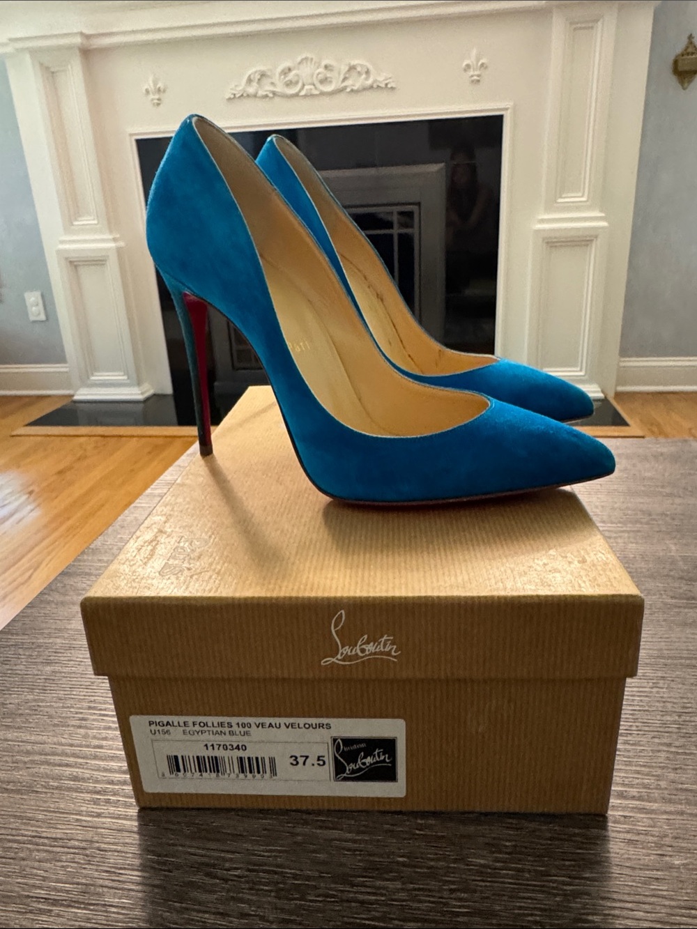 Christian Louboutin Pigalle Follies 100 Veau Velours Pumps Egyptian Blue Color